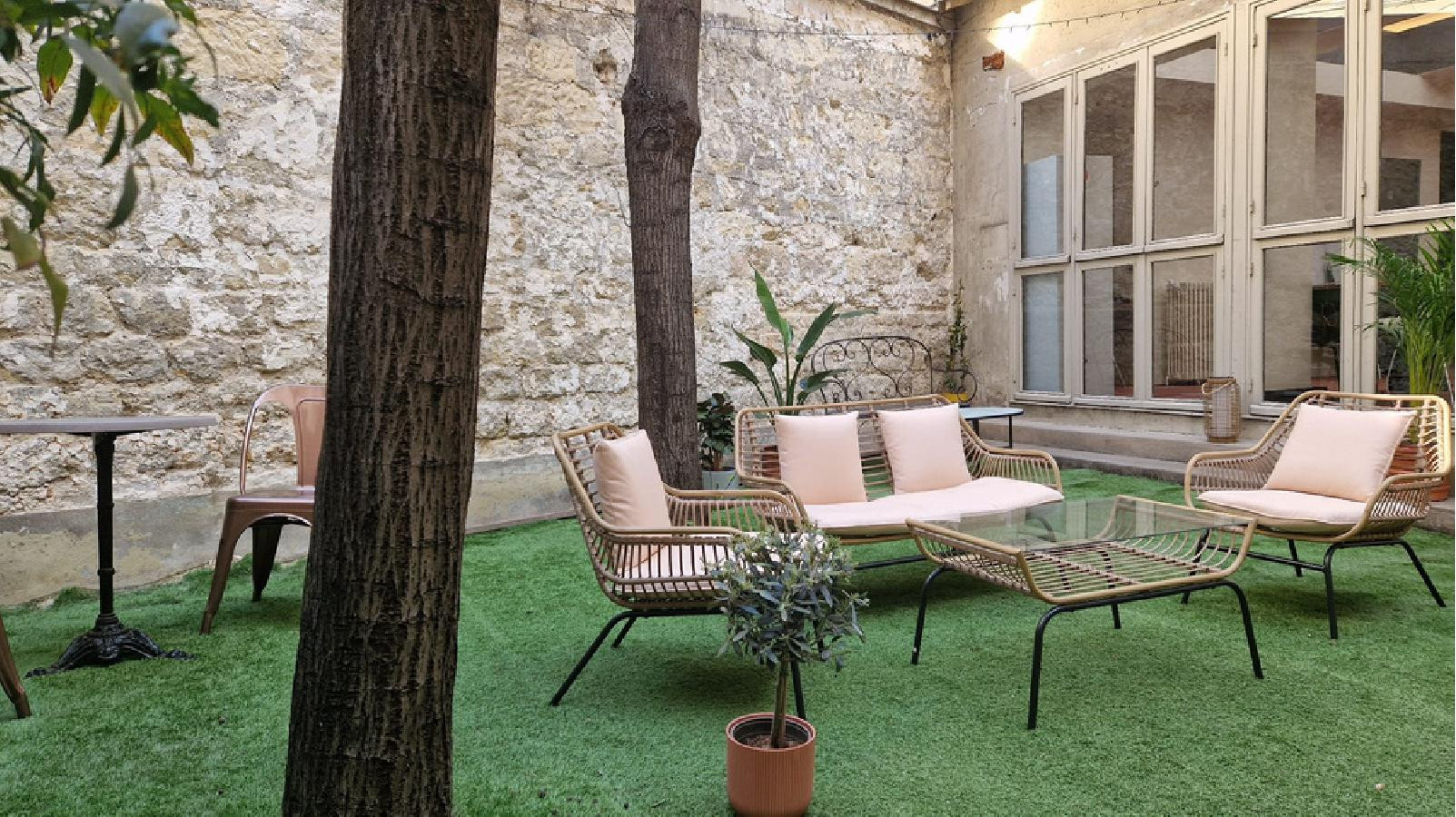 
                                                Location
                                                 Location Bureaux Paris 75008