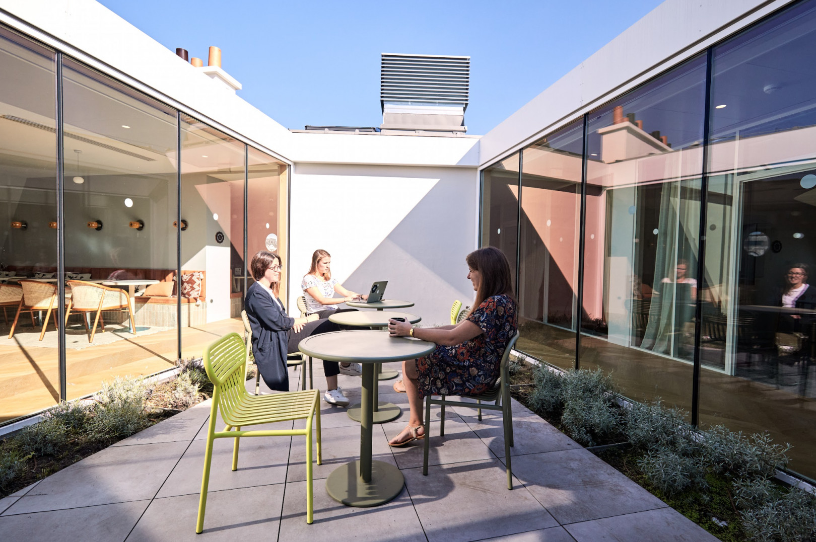 
                                                Location
                                                 Location Bureaux Paris 75008