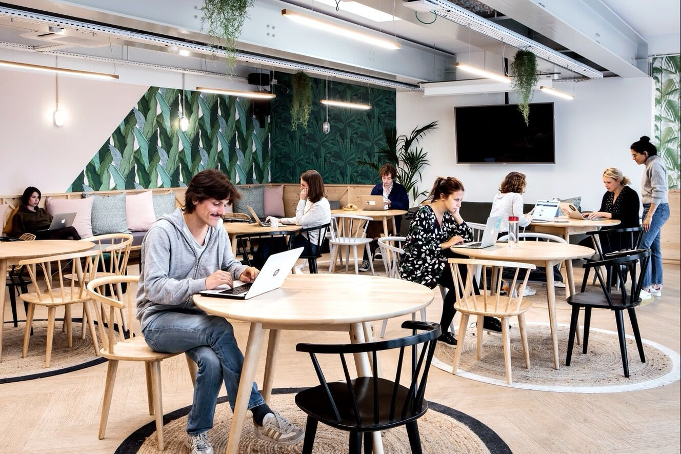 
                                                Location
                                                 Location Bureaux Paris 75008