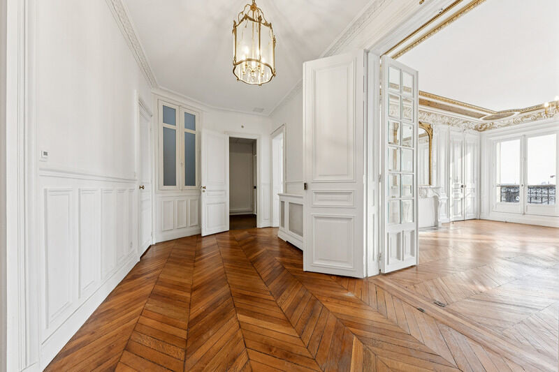 
                                                Location
                                                 Location Bureaux Paris 75008