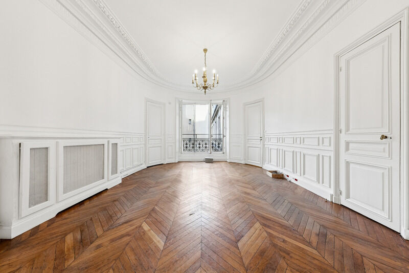 
                                                Location
                                                 Location Bureaux Paris 75008