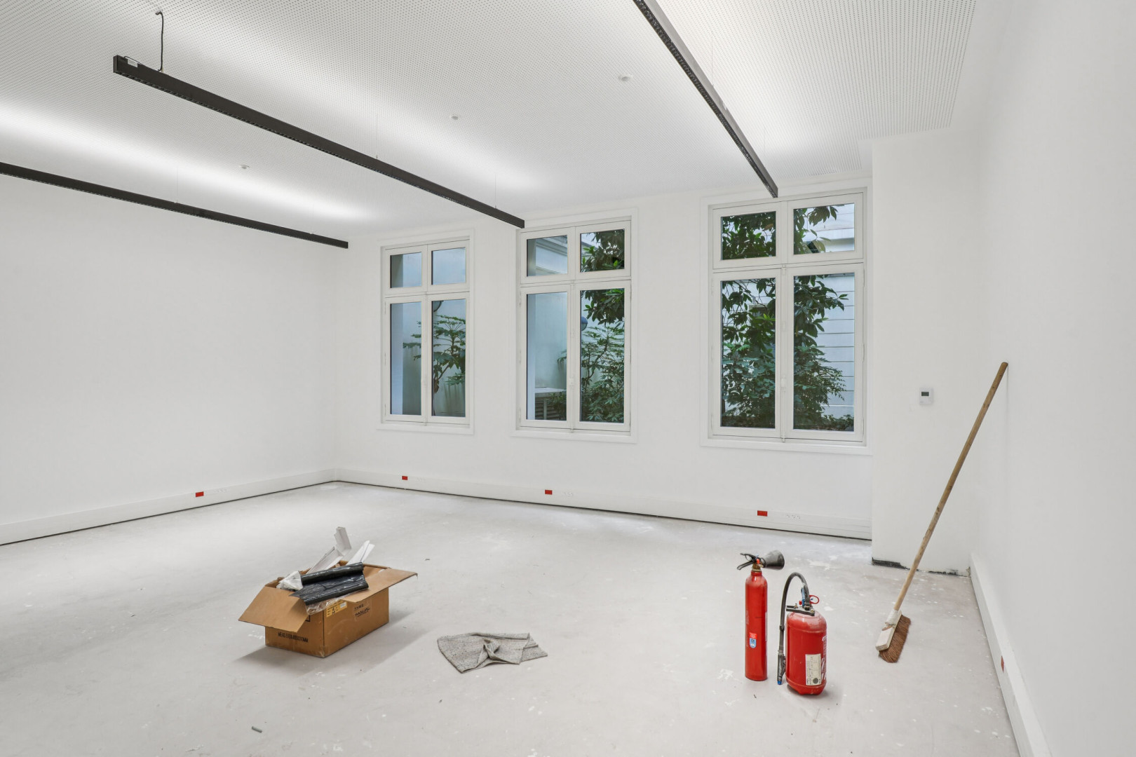 
                                                Location
                                                 Location Bureaux Paris 75008