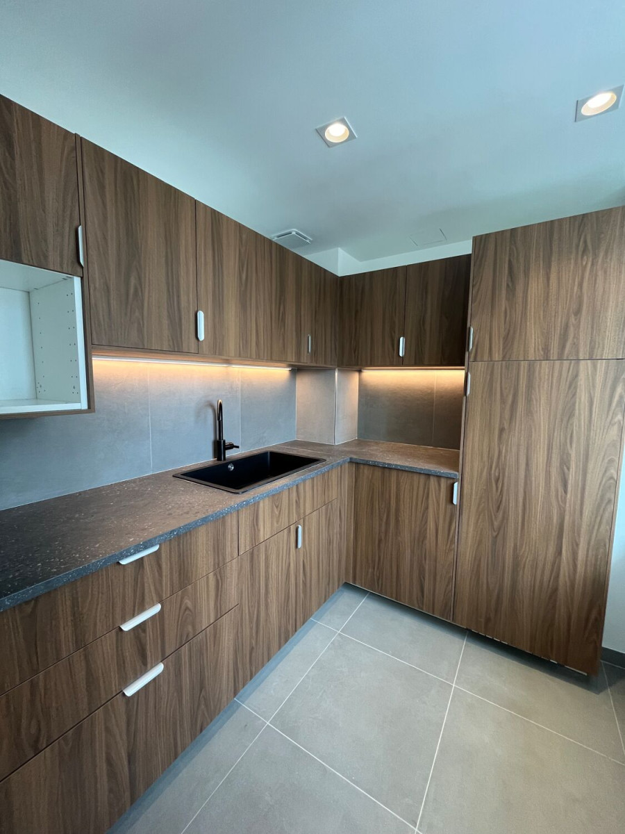 
                                                Location
                                                 Location Bureaux Paris 75008