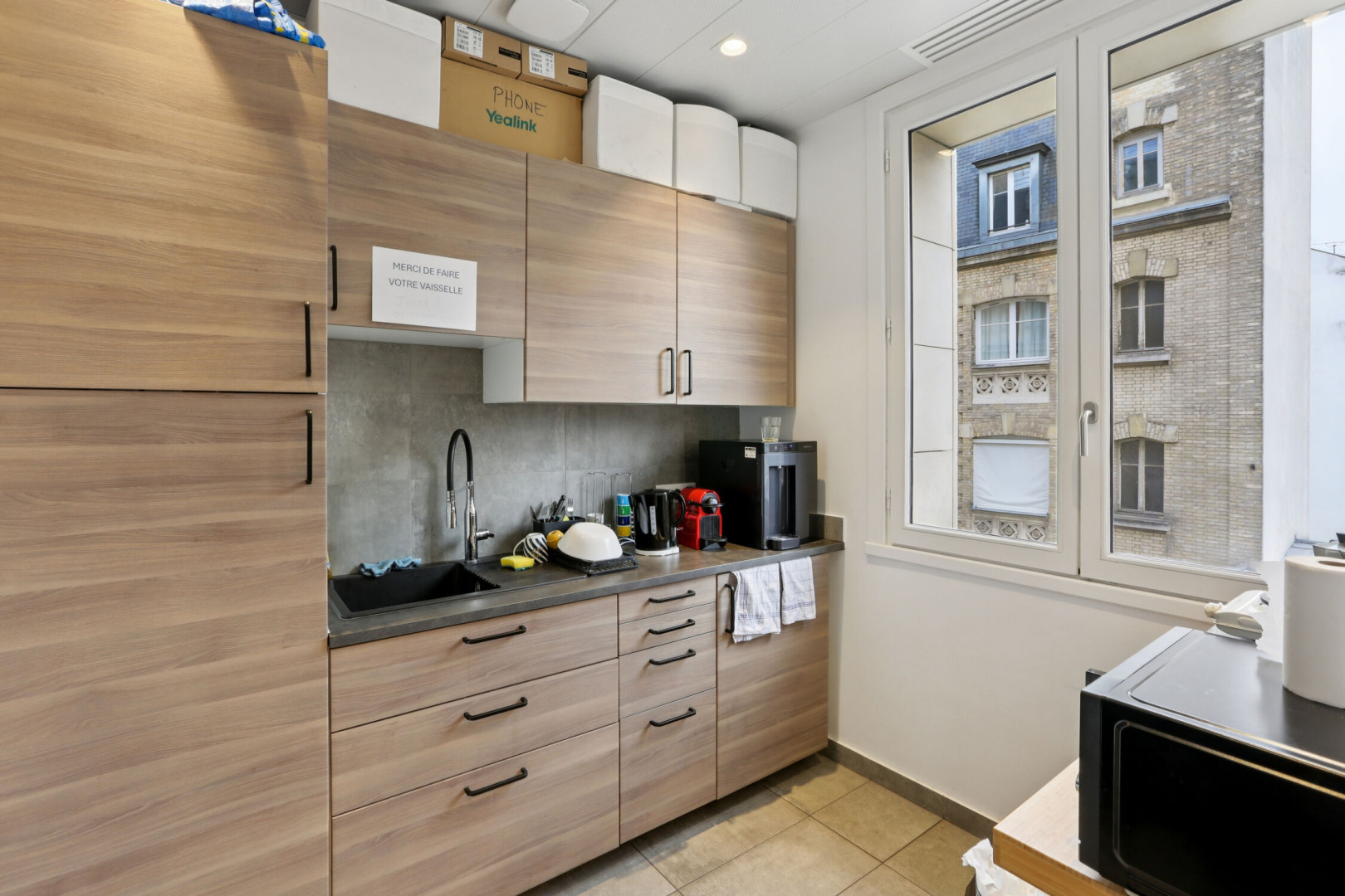 
                                                Location
                                                 Location Bureaux Paris 75008