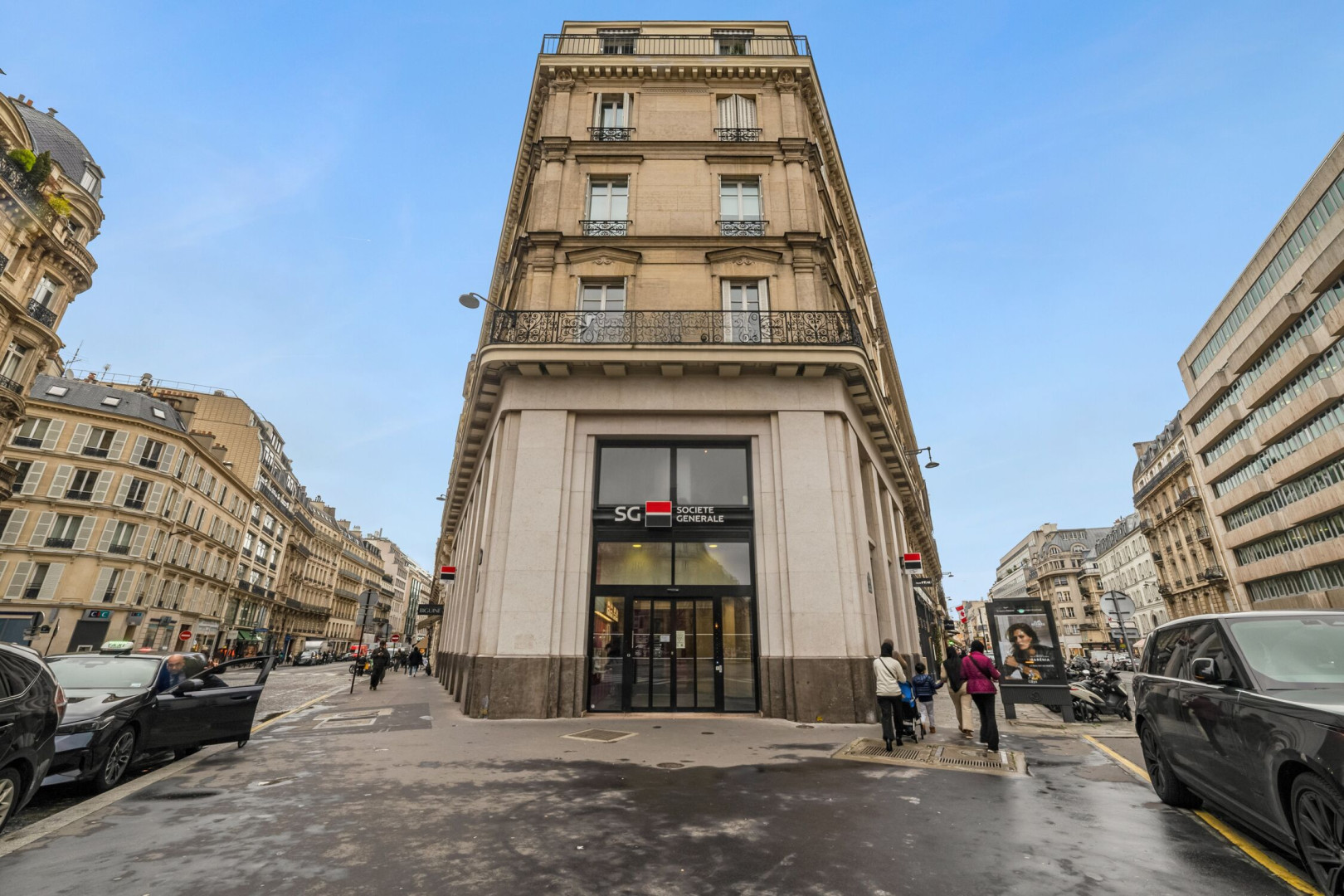 
                                                Location
                                                 Location Bureaux Paris 75008