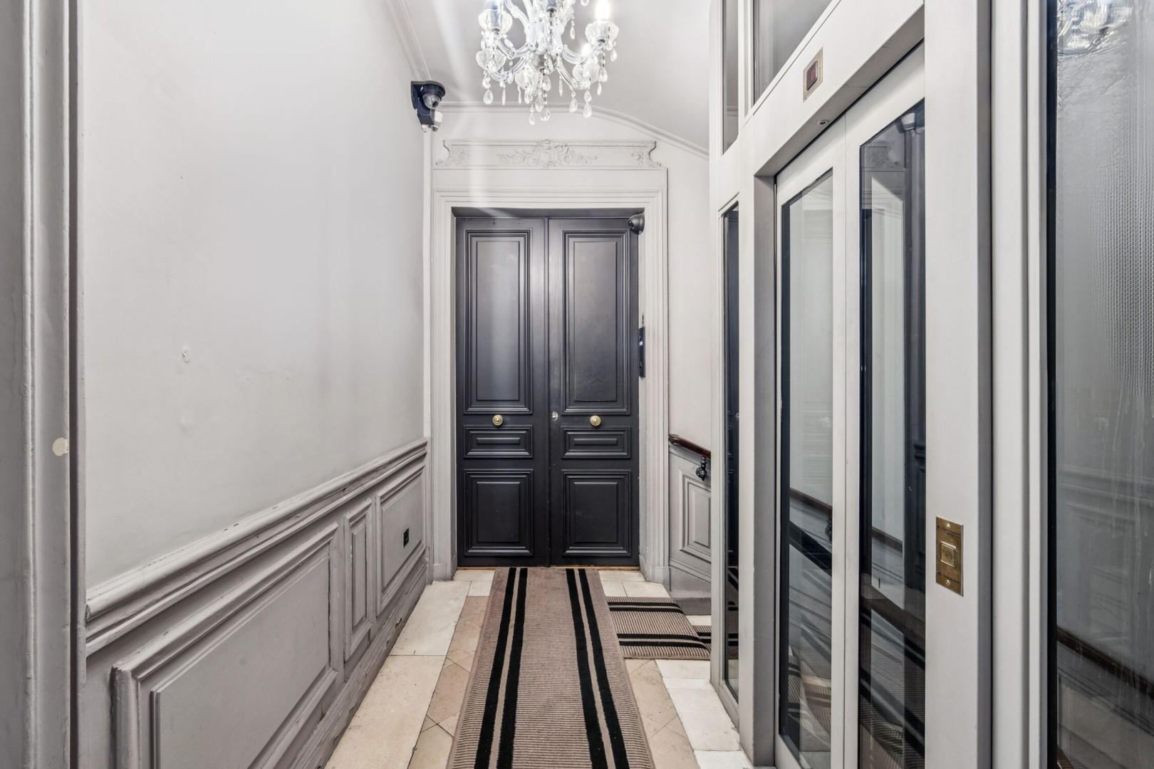 
                                                Location
                                                 Location Bureaux Paris 75008