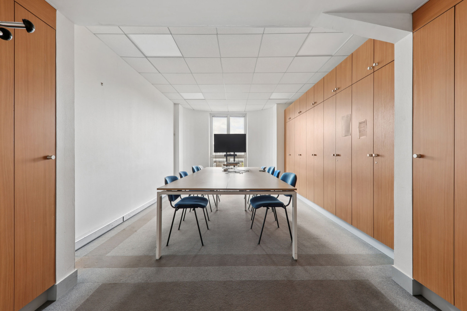 
                                                Location
                                                 Location Bureaux Paris 75008