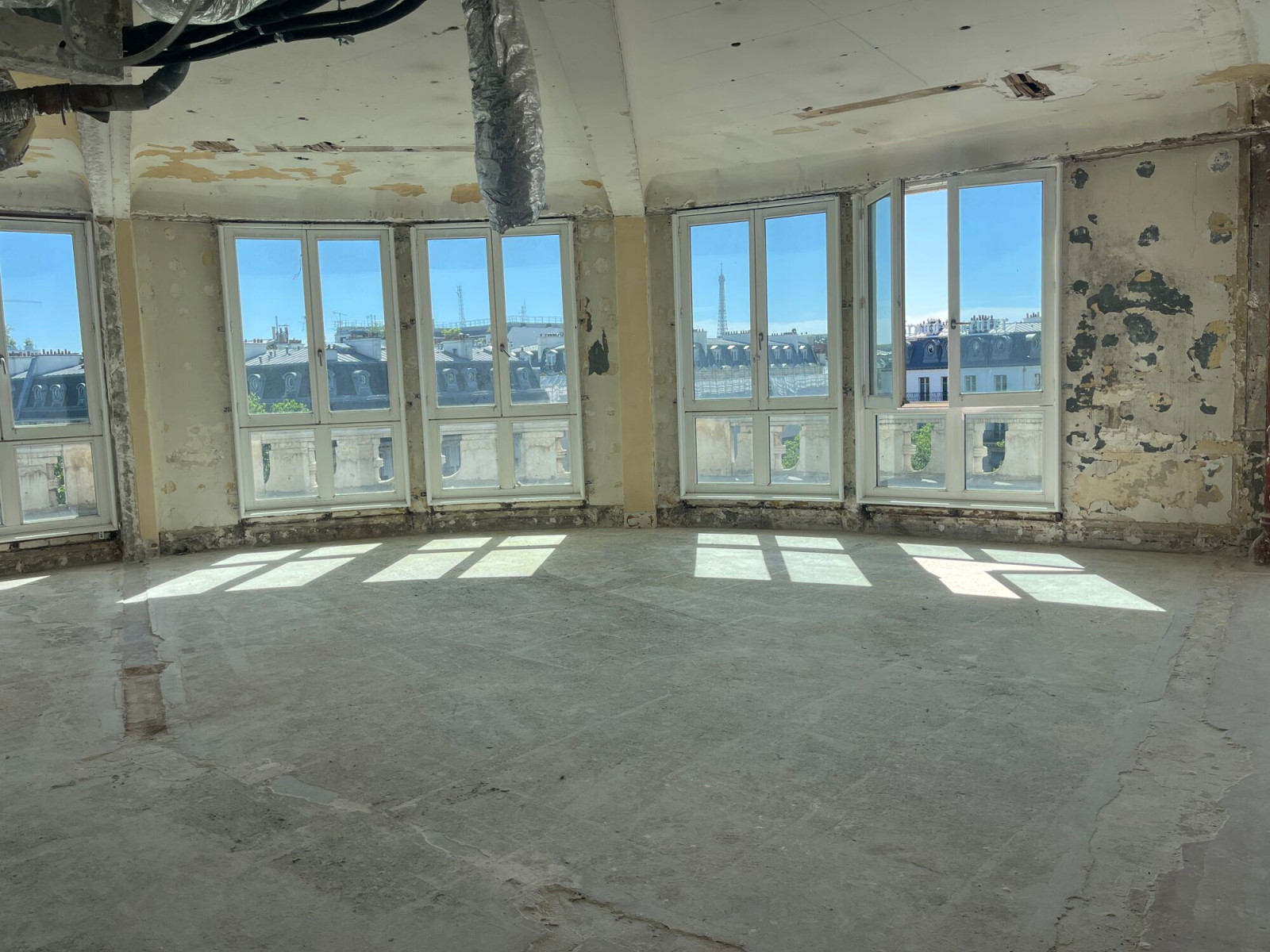 
                                                Location
                                                 Location Bureaux Paris 75008
