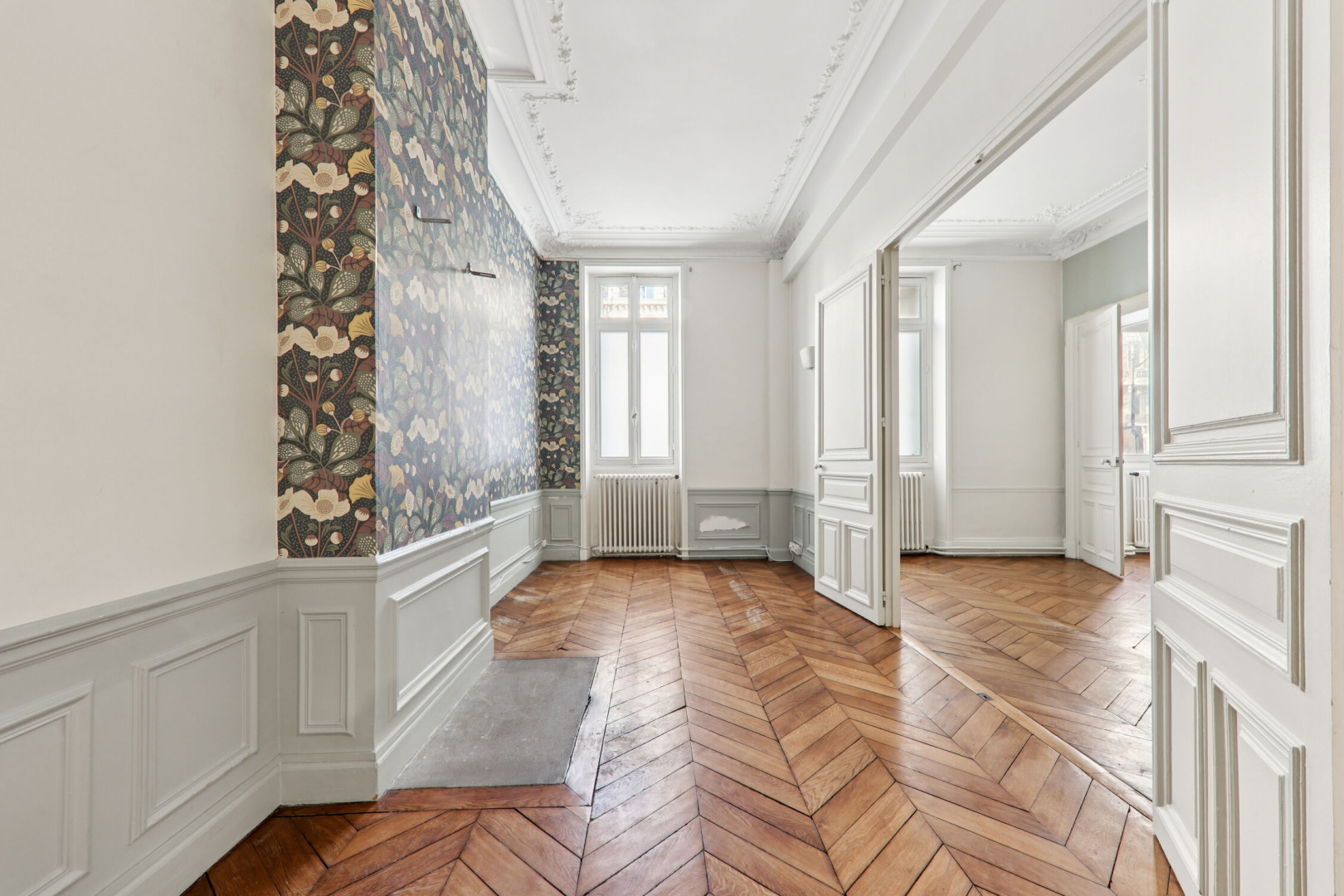 
                                                Location
                                                 Location Bureaux Paris 75008