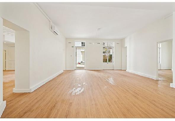 
                                                Location
                                                 Location Bureaux Paris 75008