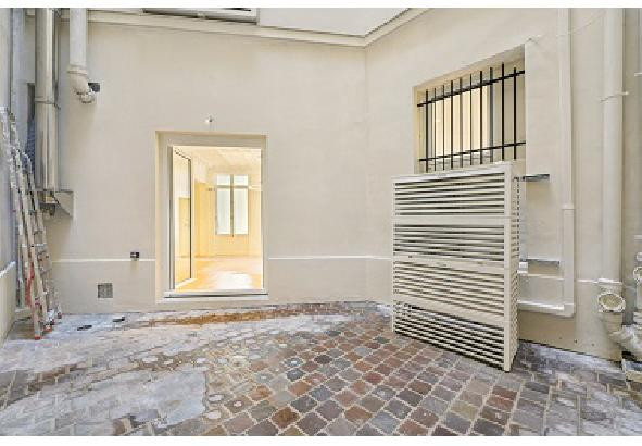 
                                                Location
                                                 Location Bureaux Paris 75008