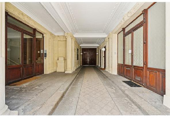 
                                                Location
                                                 Location Bureaux Paris 75008