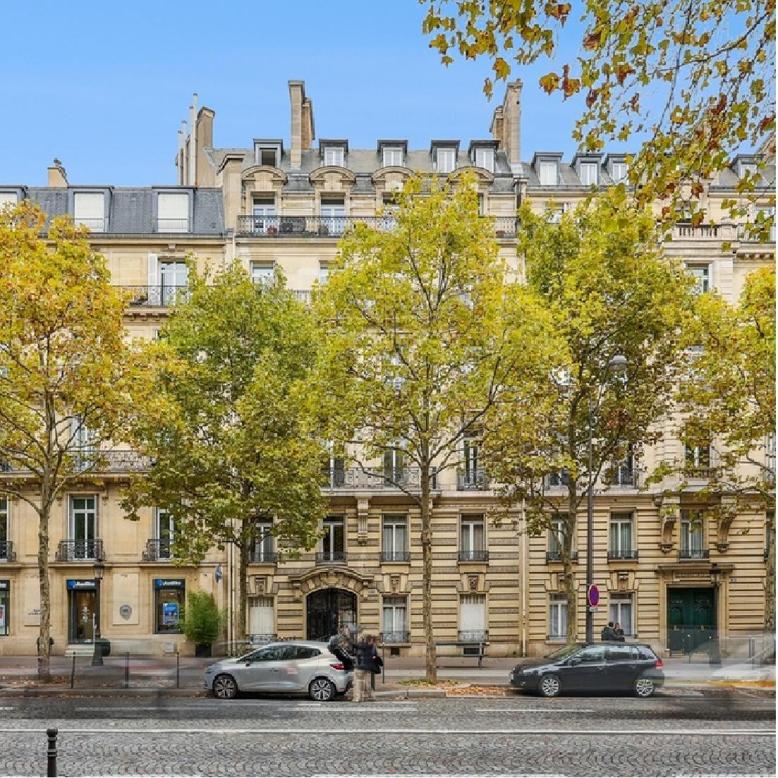 
                                                Location
                                                 Location Bureaux Paris 75008