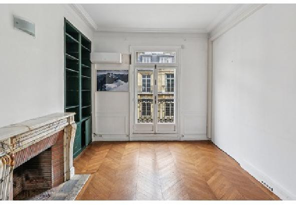 
                                                Location
                                                 Location Bureaux Paris 75008
