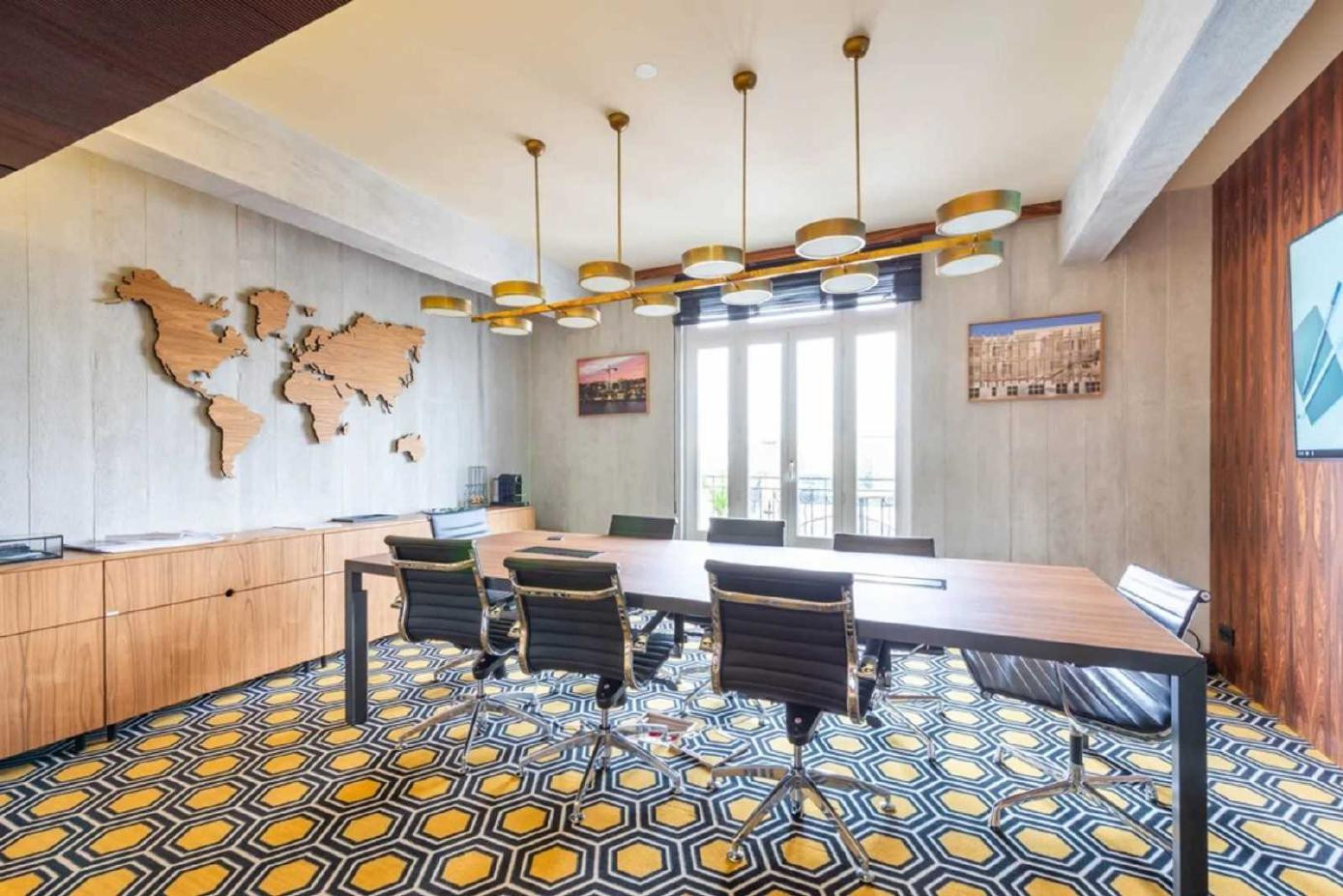 
                                                Location
                                                 Location Bureaux Paris 75008