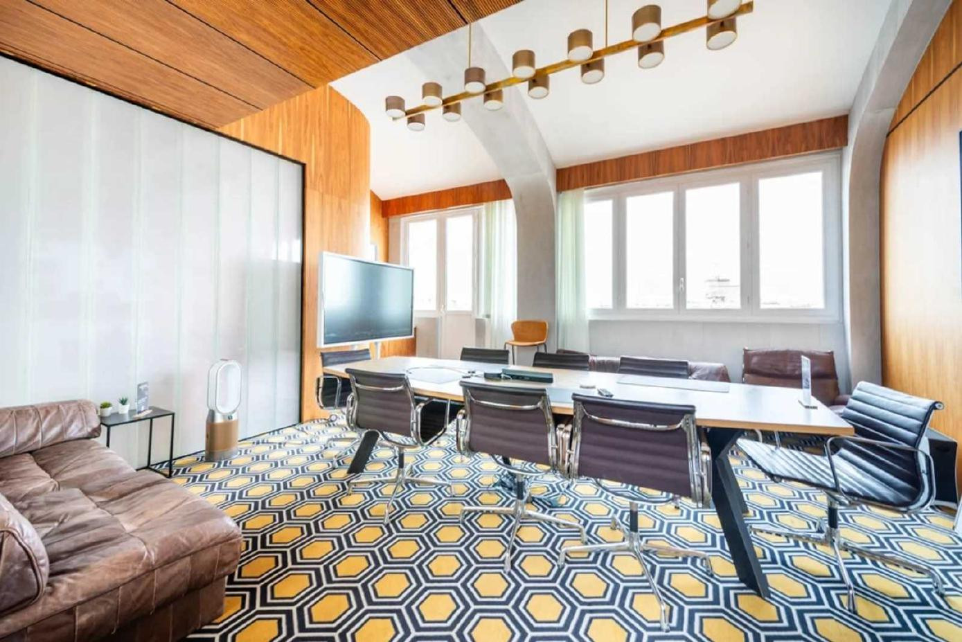 
                                                Location
                                                 Location Bureaux Paris 75008