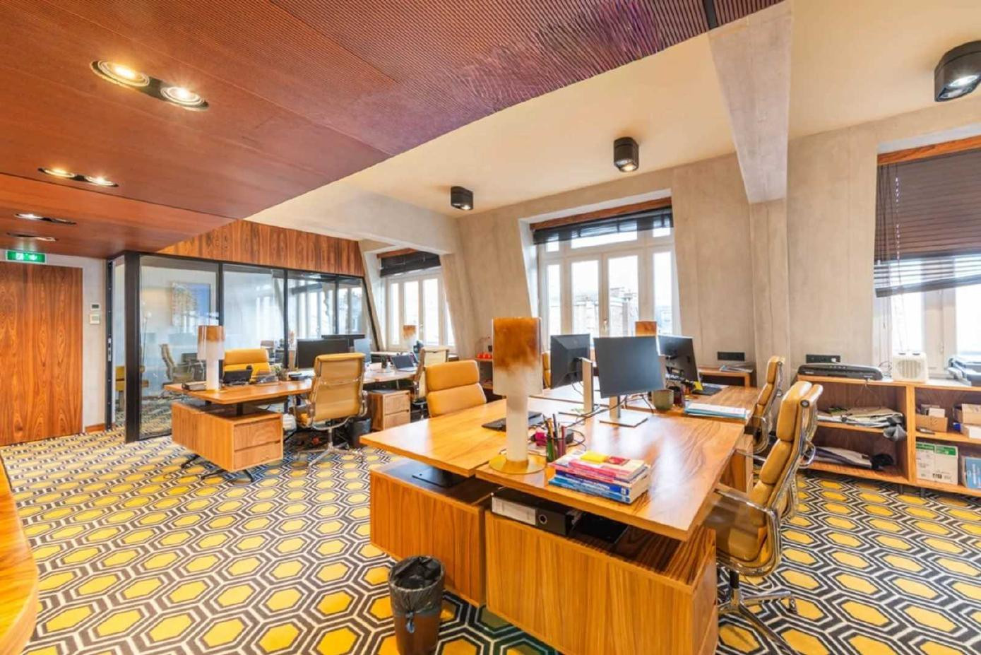 
                                                Location
                                                 Location Bureaux Paris 75008