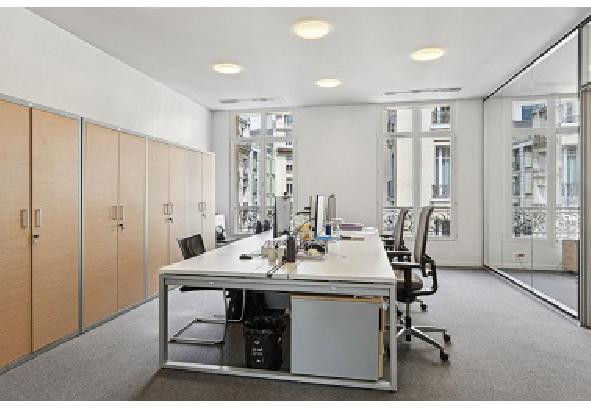 
                                                Location
                                                 Location Bureaux Paris 75008