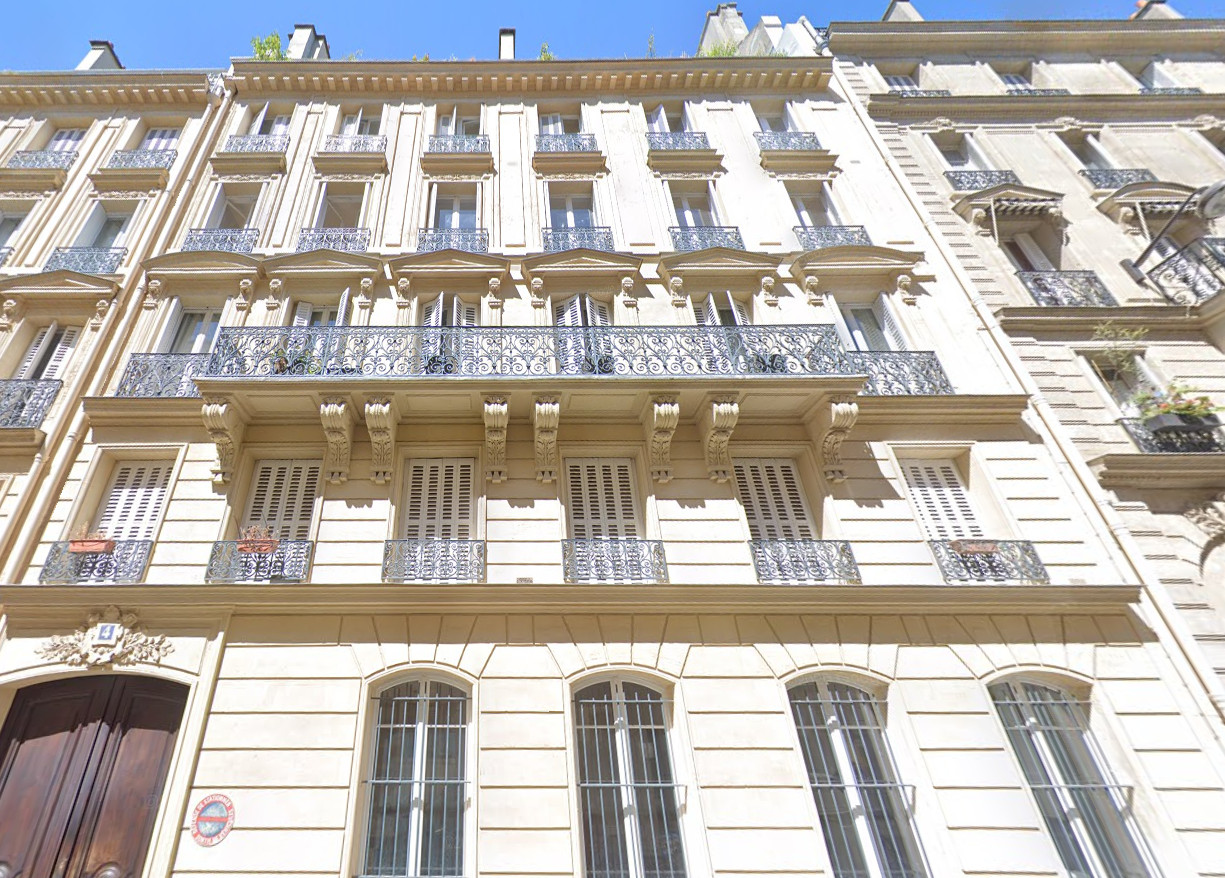 
                                                Location
                                                 Location Bureaux Paris 75008