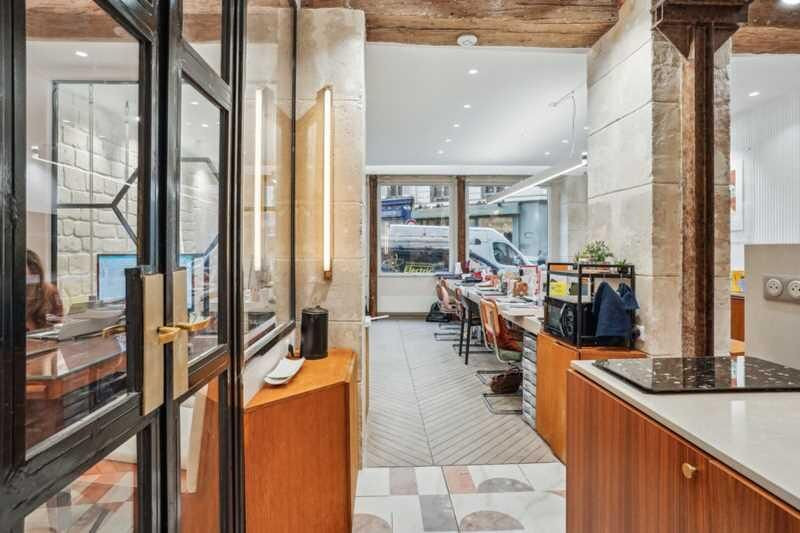 
                                                Location
                                                 Location Bureaux Paris 75008