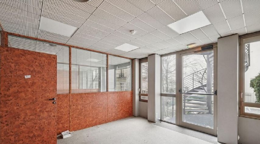 
                                                Location
                                                 Location Bureaux Paris 75008