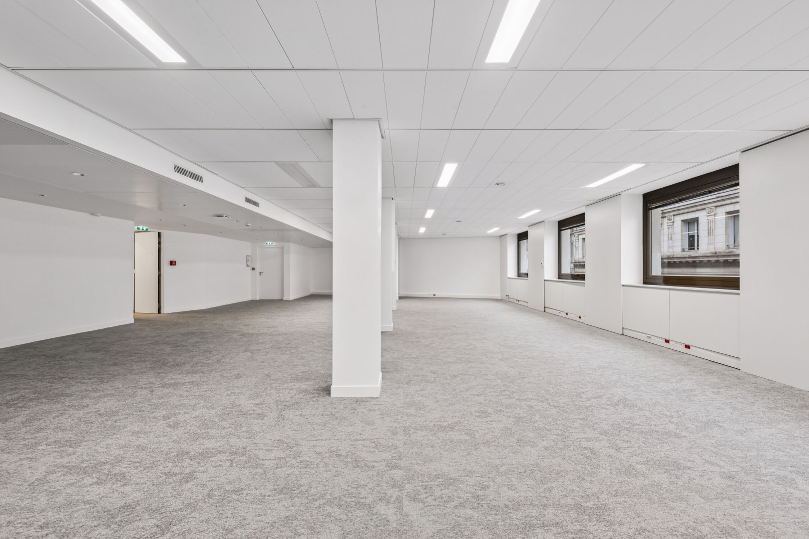 
                                                Location
                                                 Location Bureaux Paris 75008