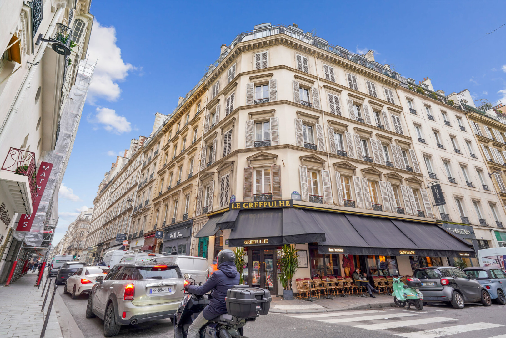 
                                                Location
                                                 Location Bureaux Paris 75008