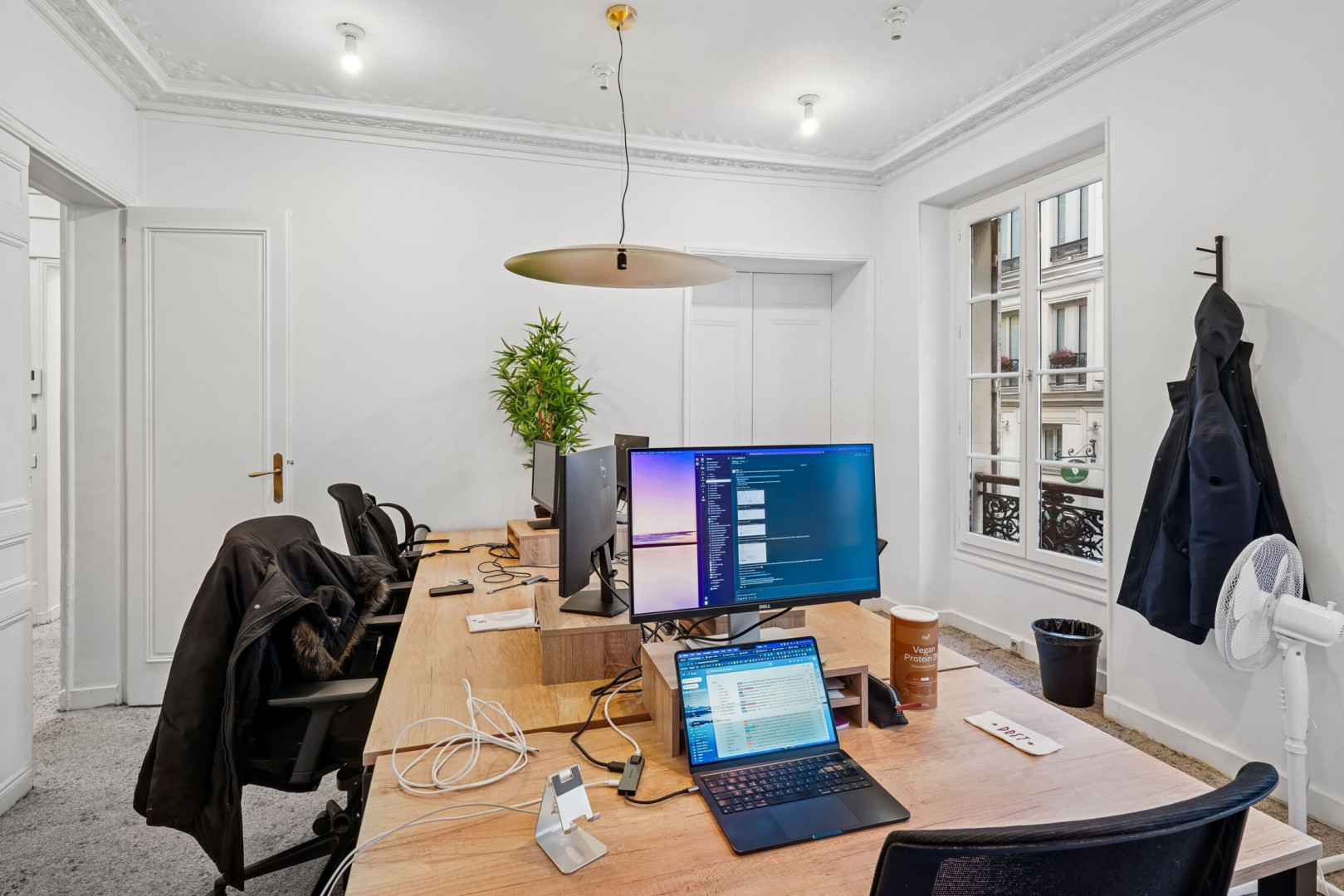 
                                                Location
                                                 Location Bureaux Paris 75008