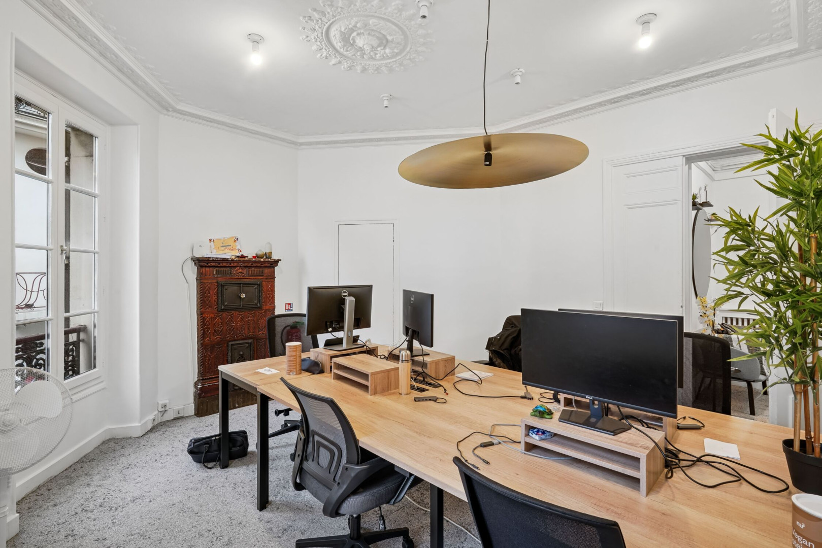 
                                                Location
                                                 Location Bureaux Paris 75008