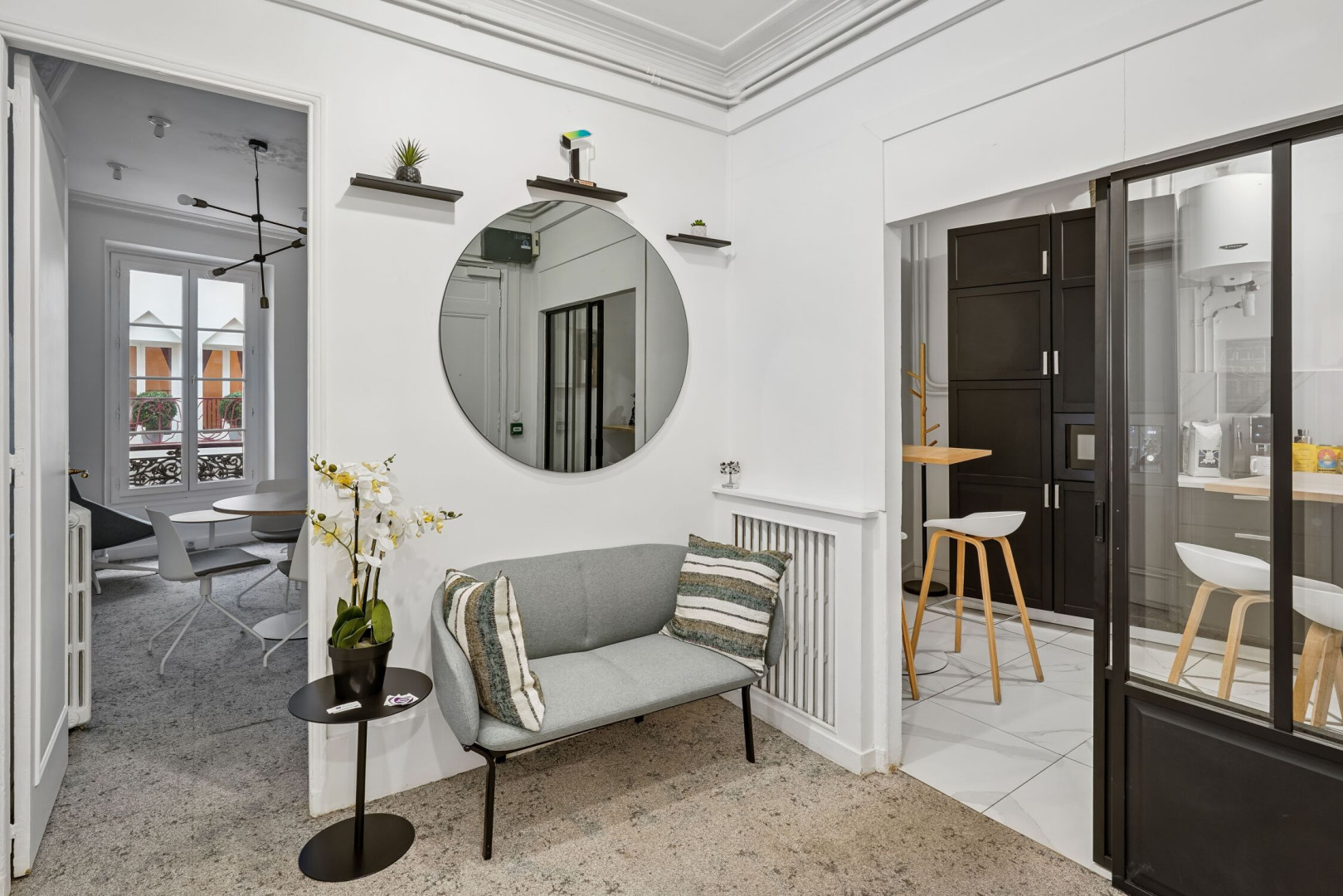 
                                                Location
                                                 Location Bureaux Paris 75008