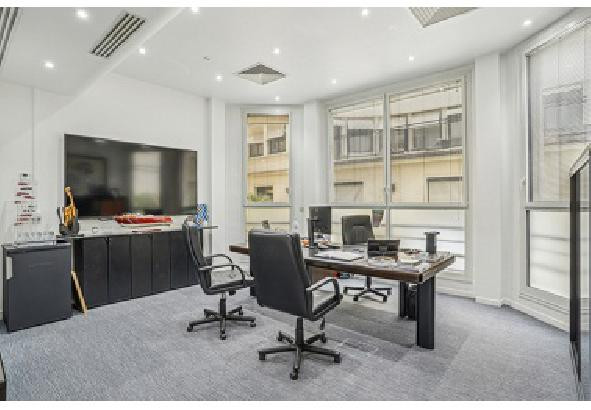 
                                                Location
                                                 Location Bureaux Paris 75008