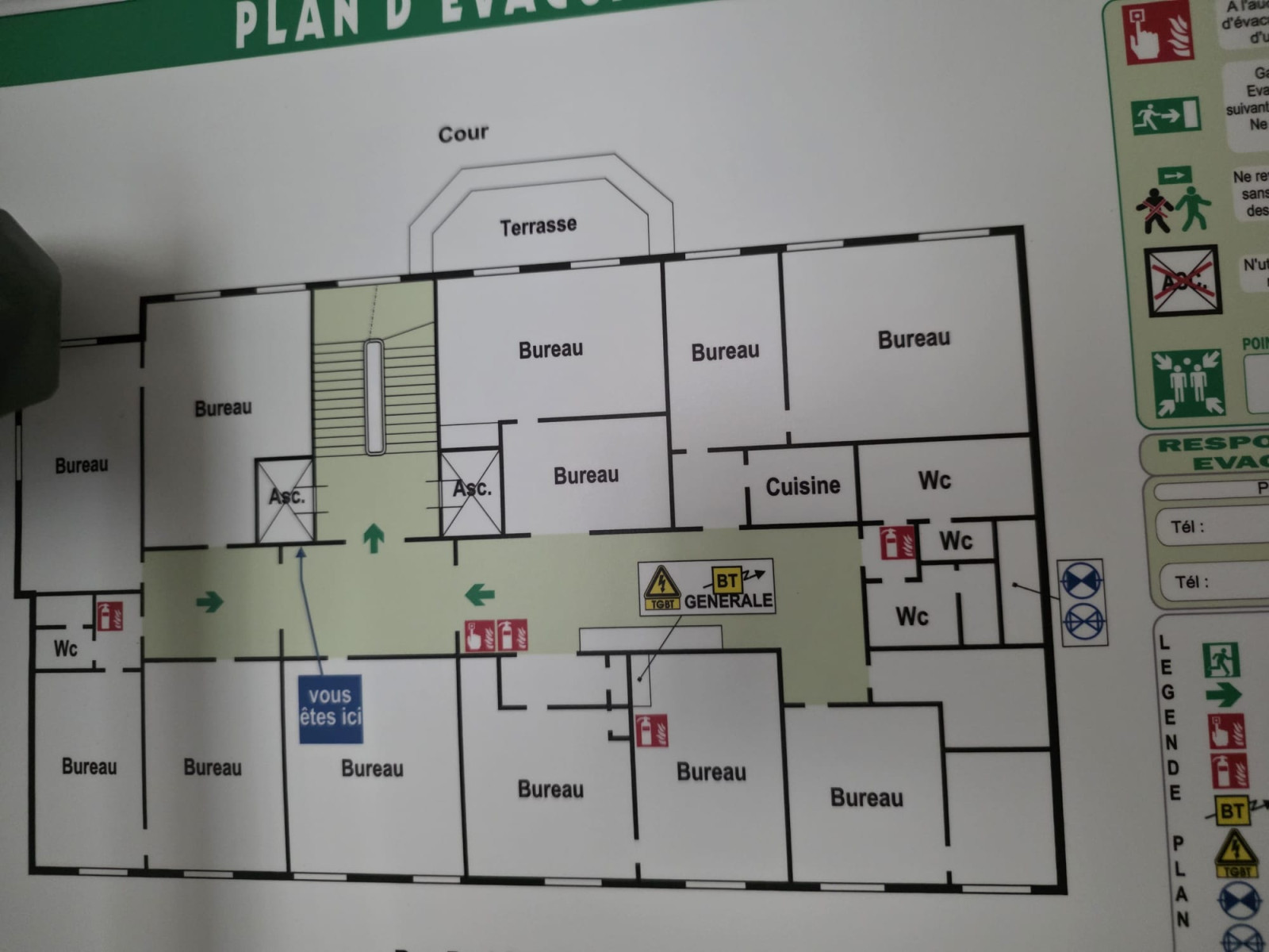 
                                                Location
                                                 Location Bureaux Paris 75008