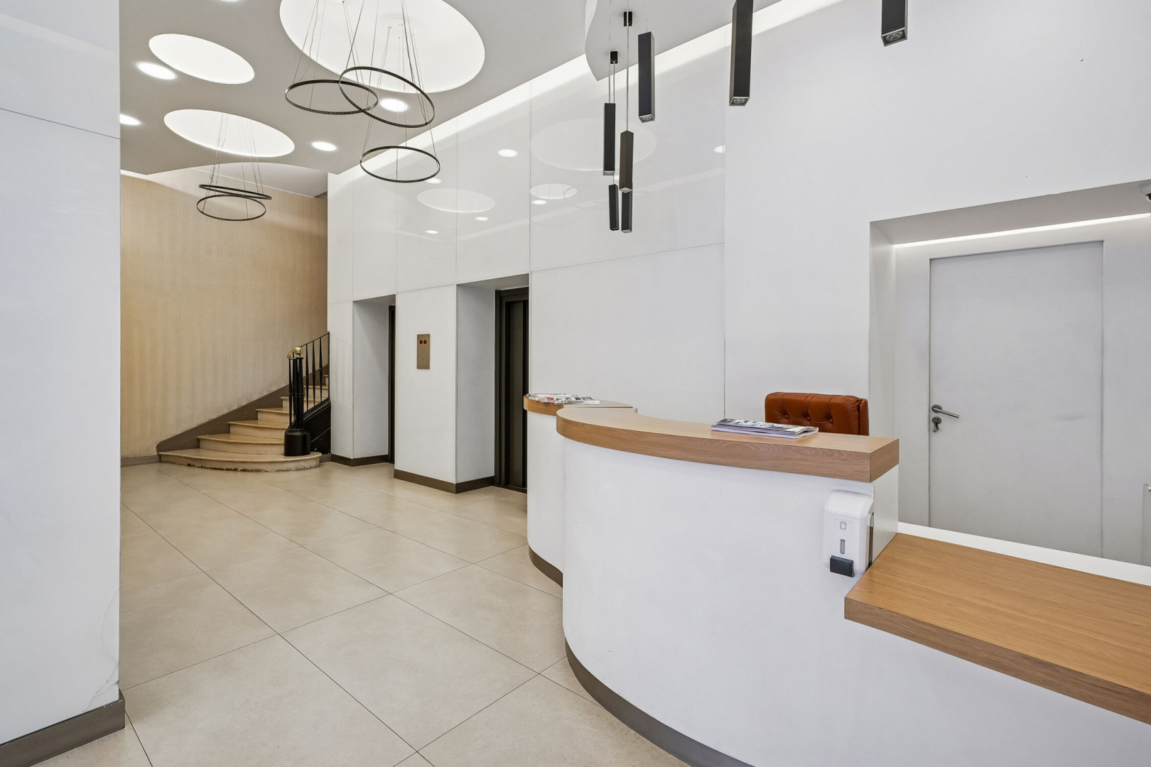 
                                                Location
                                                 Location Bureaux Paris 75008