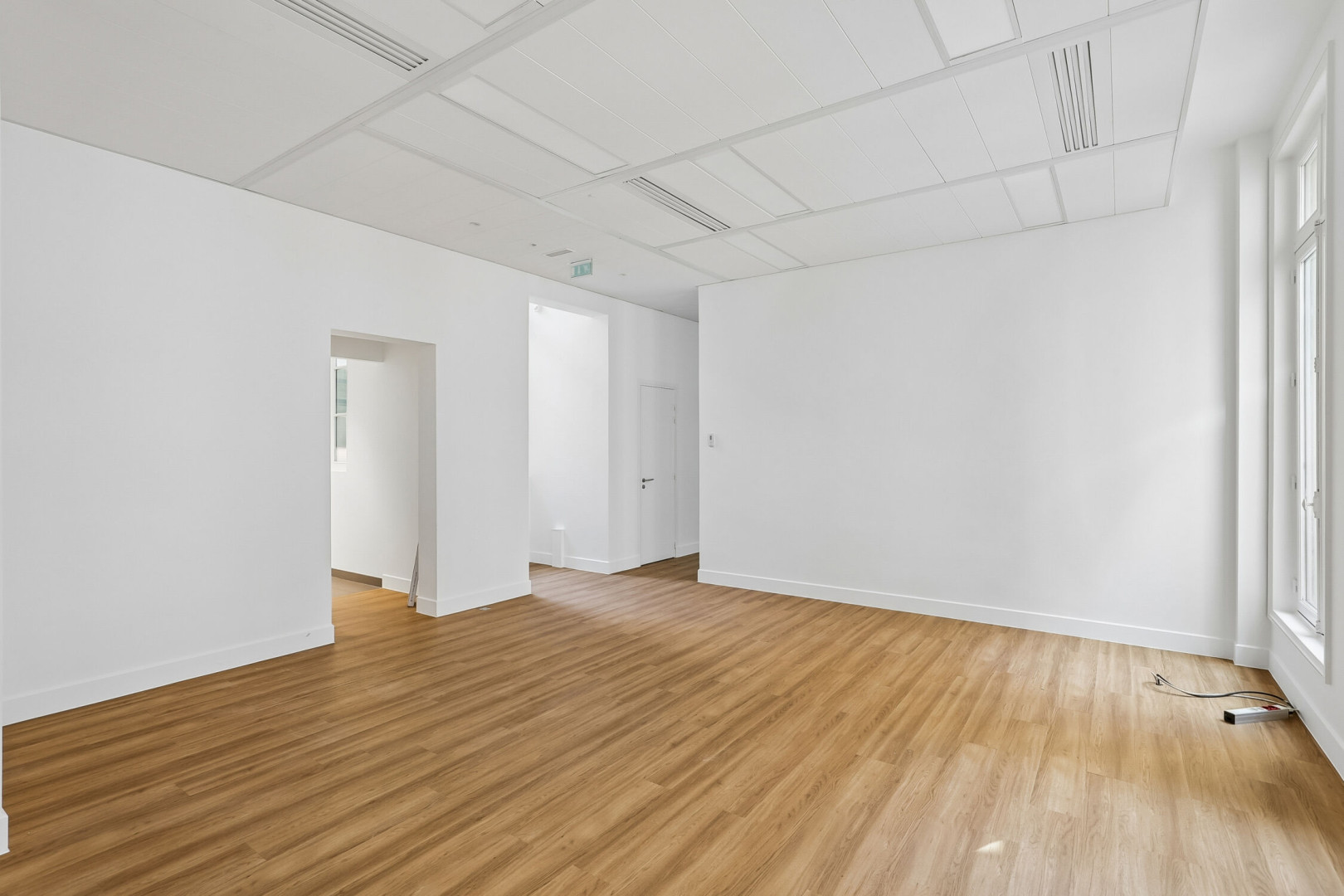 
                                                Location
                                                 Location Bureaux Paris 75008