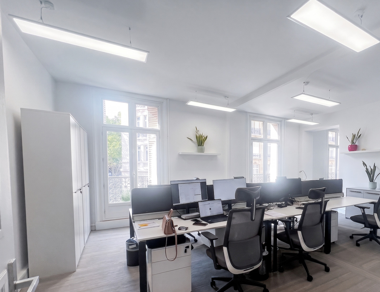 
                                                Location
                                                 Location Bureaux Paris 75008