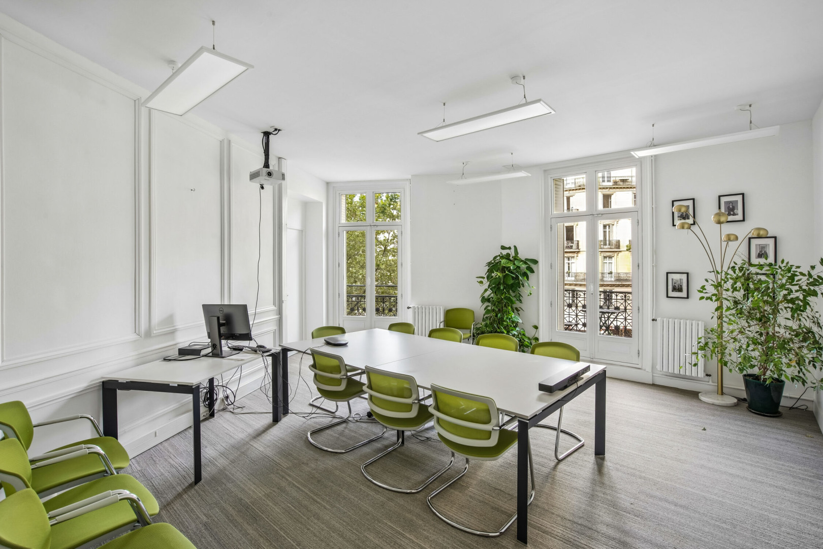 
                                                Location
                                                 Location Bureaux Paris 75008
