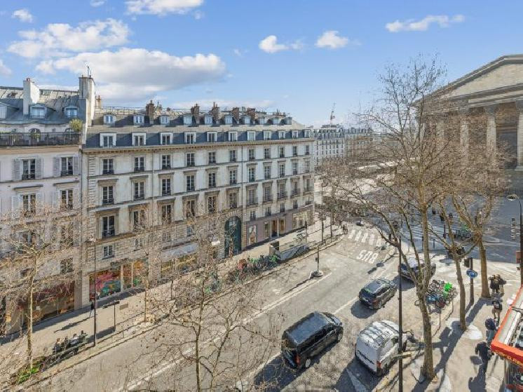 
                                                Location
                                                 Location Bureaux Paris 75008
