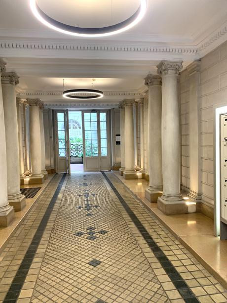 
                                                Location
                                                 Location Bureaux Paris 75008