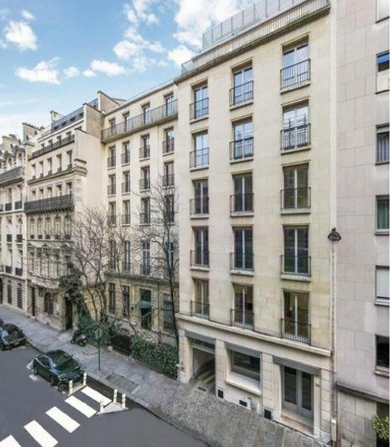 
                                                Location
                                                 Location Bureaux Paris 75008