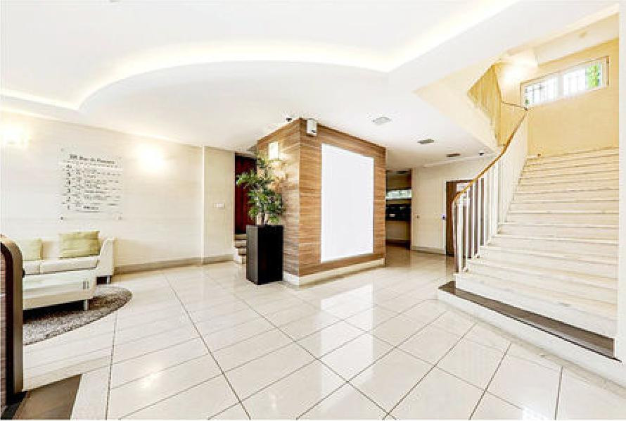 
                                                Location
                                                 Location Bureaux Paris 75008