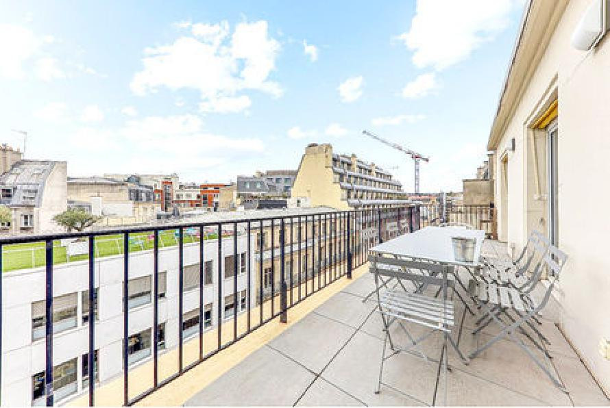 
                                                Location
                                                 Location Bureaux Paris 75008