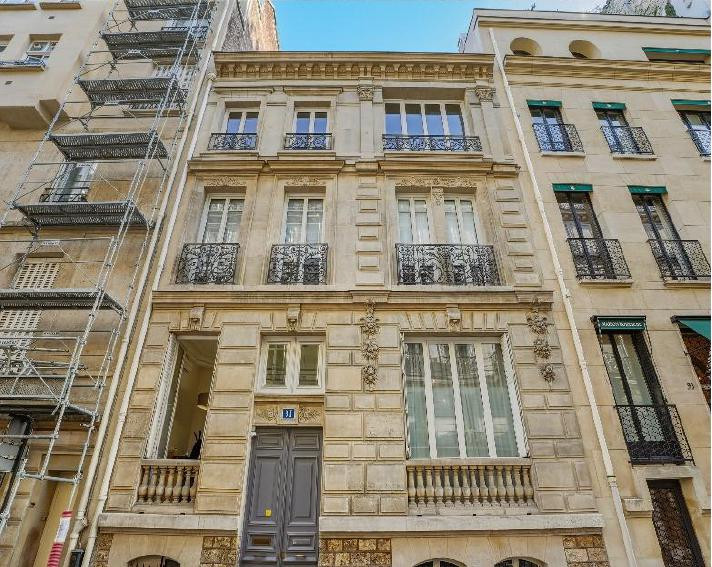 
                                                Location
                                                 Location Bureaux Paris 75008