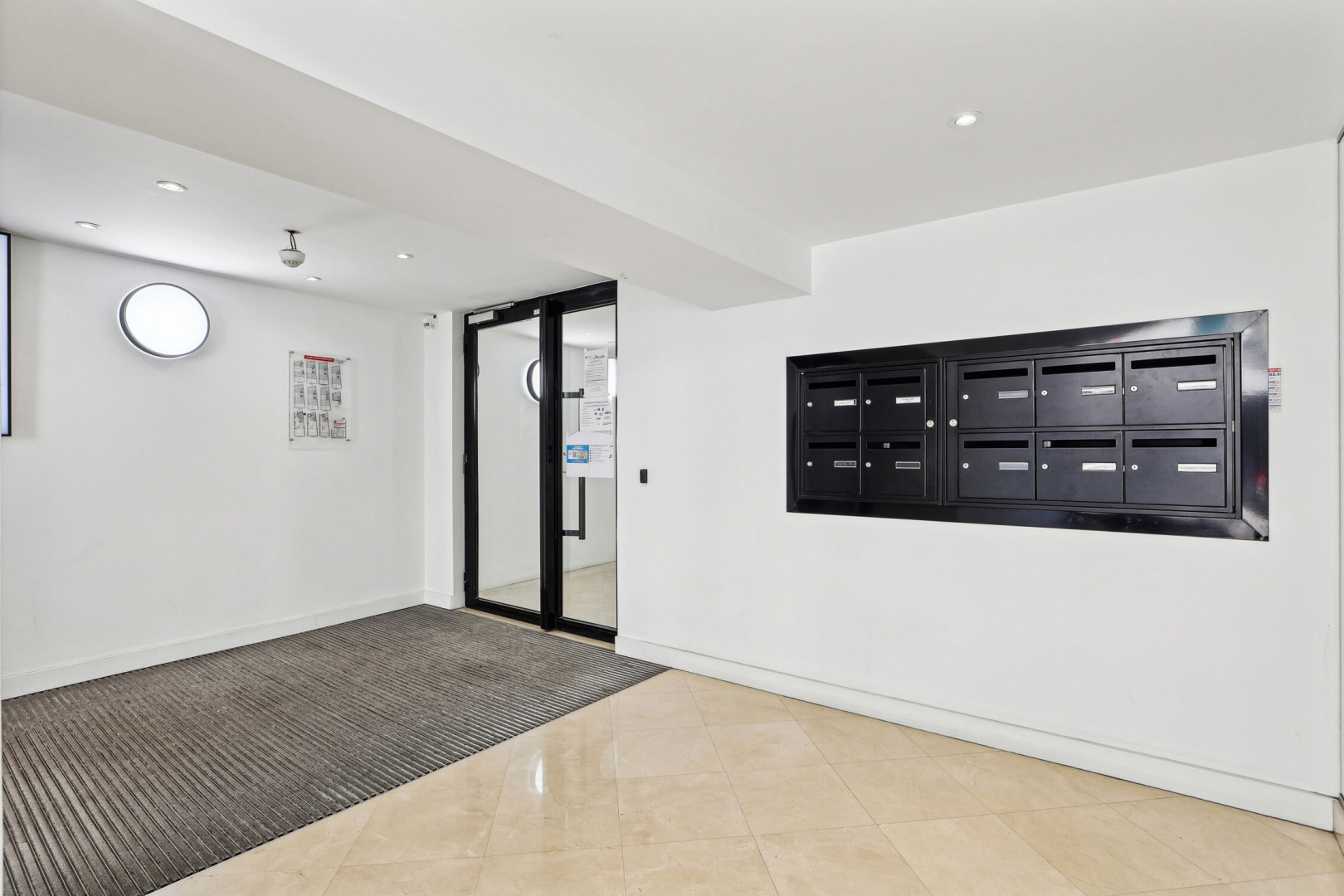 
                                                Location
                                                 Location Bureaux Paris 75009