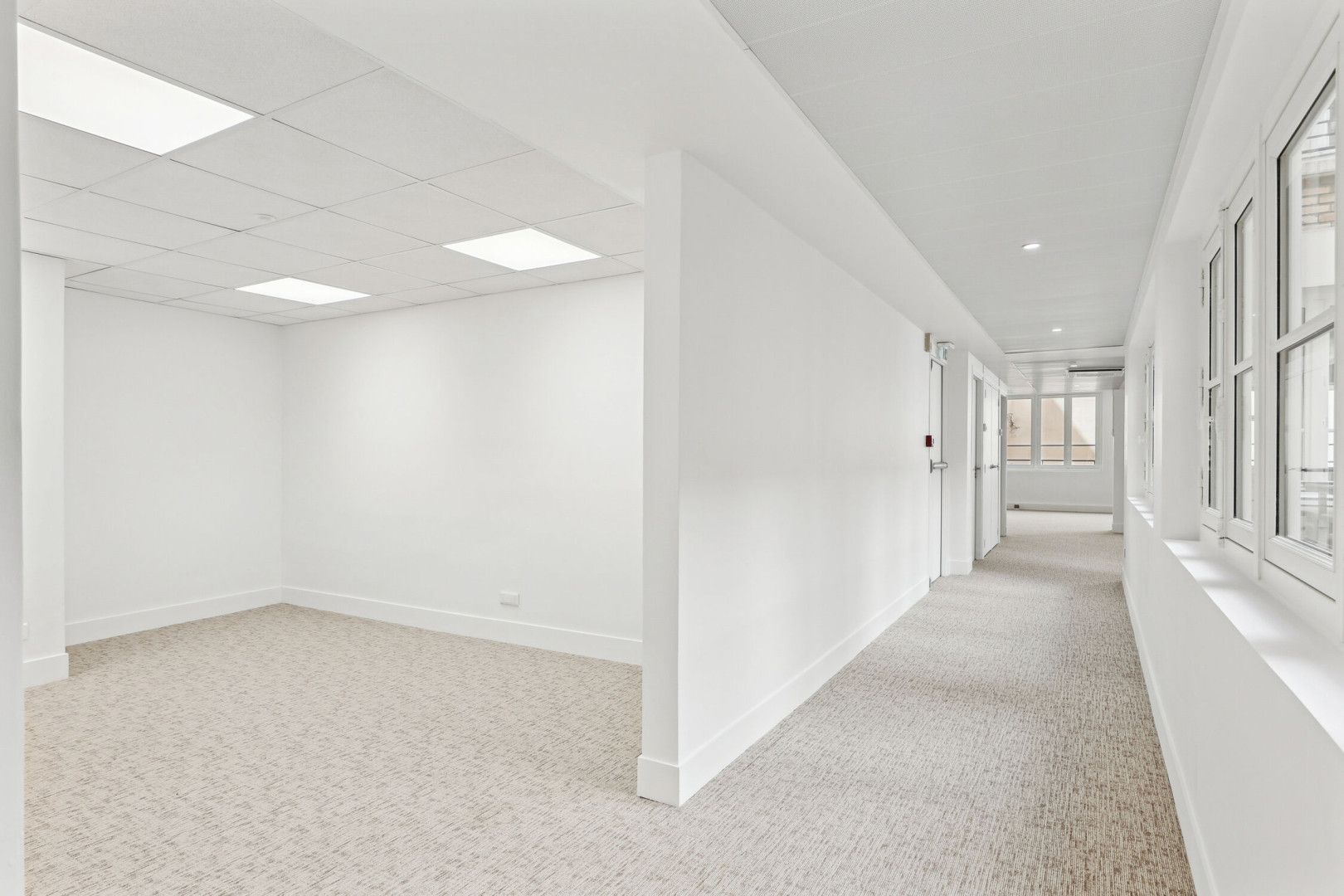 
                                                Location
                                                 Location Bureaux Paris 75009