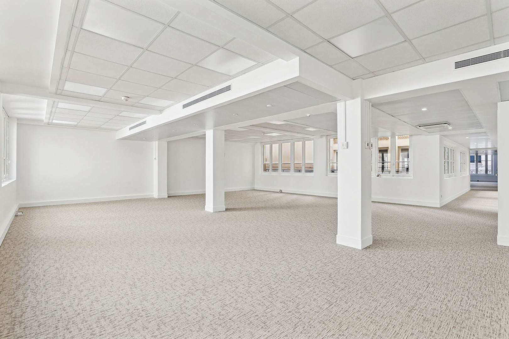 
                                                Location
                                                 Location Bureaux Paris 75009