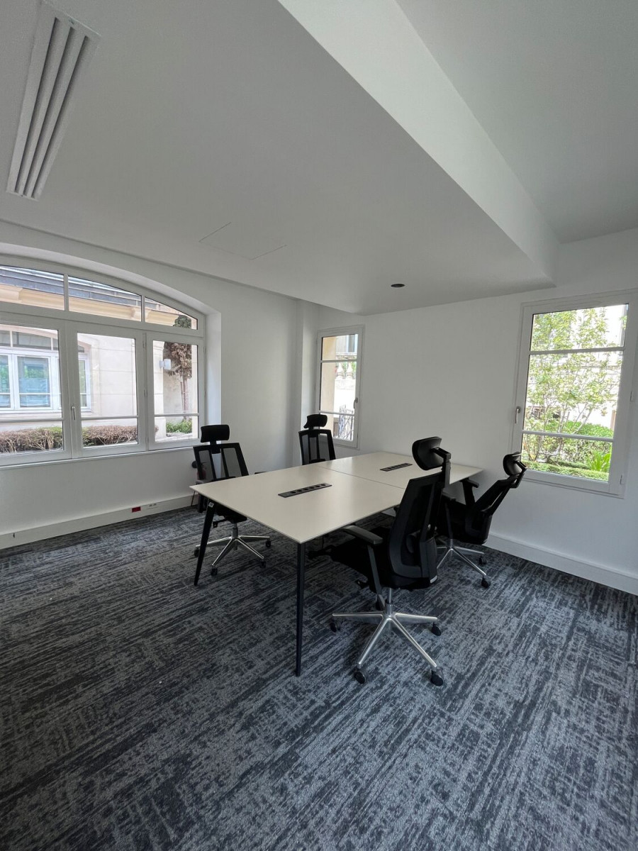 
                                                Location
                                                 Location Bureaux Paris 75009