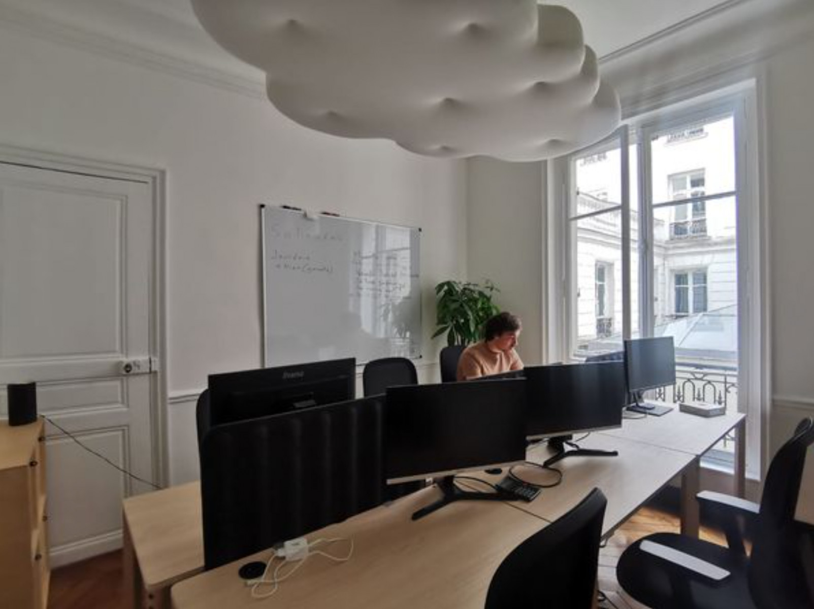 
                                                Location
                                                 Location Bureaux Paris 75009