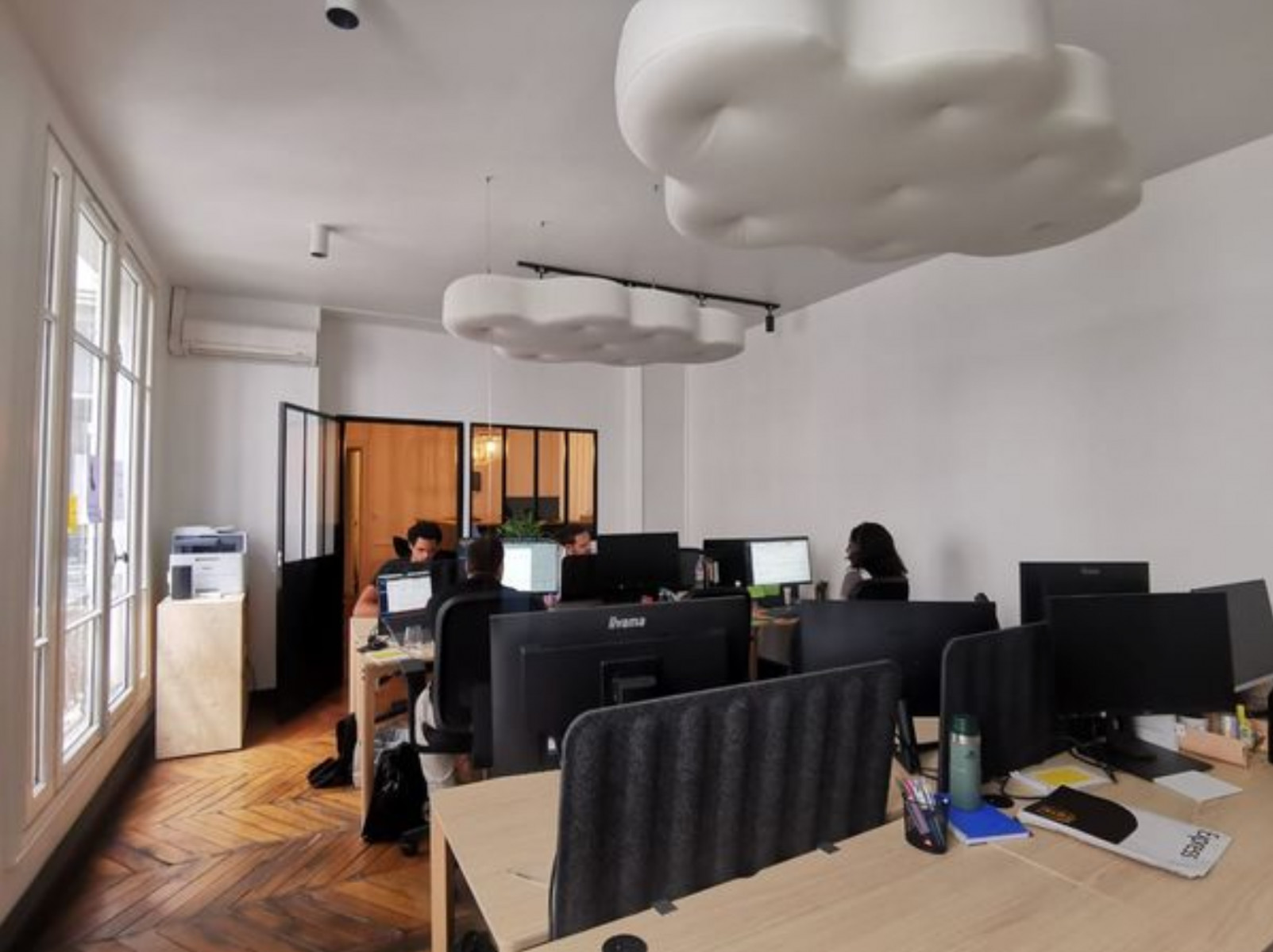 
                                                Location
                                                 Location Bureaux Paris 75009