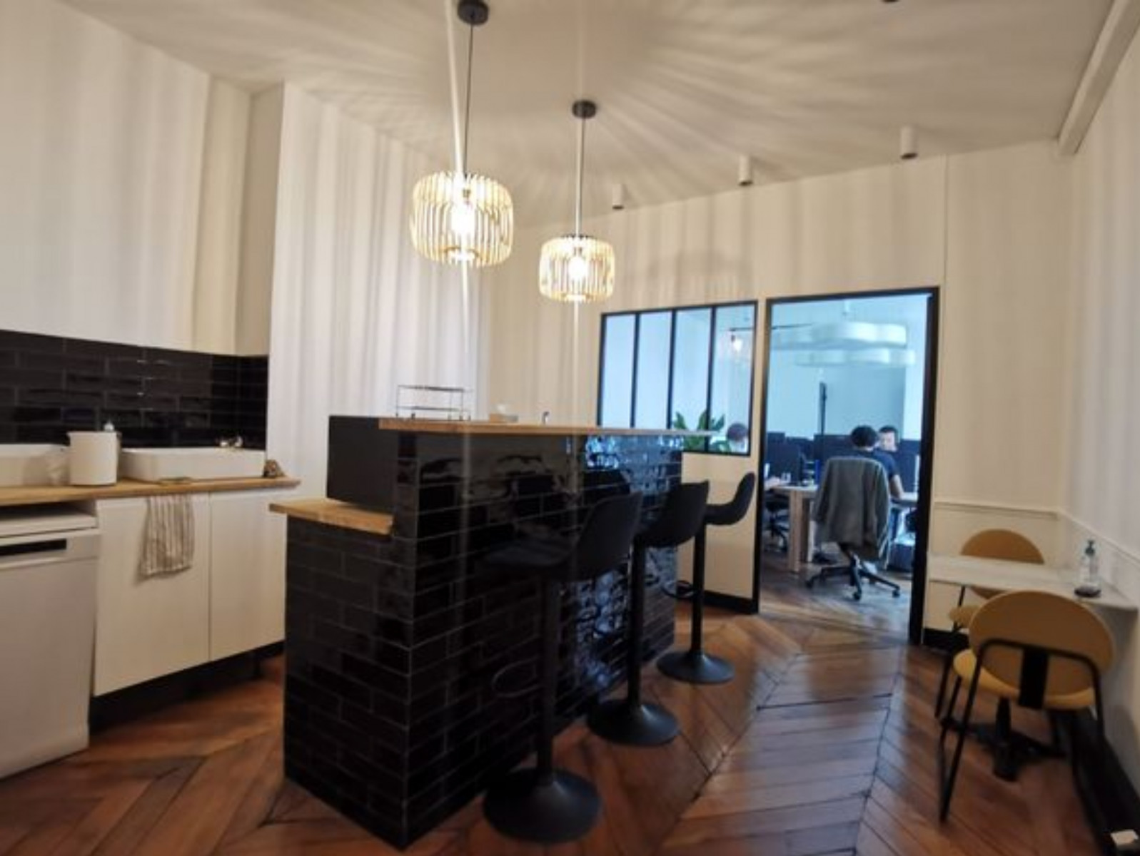 
                                                Location
                                                 Location Bureaux Paris 75009