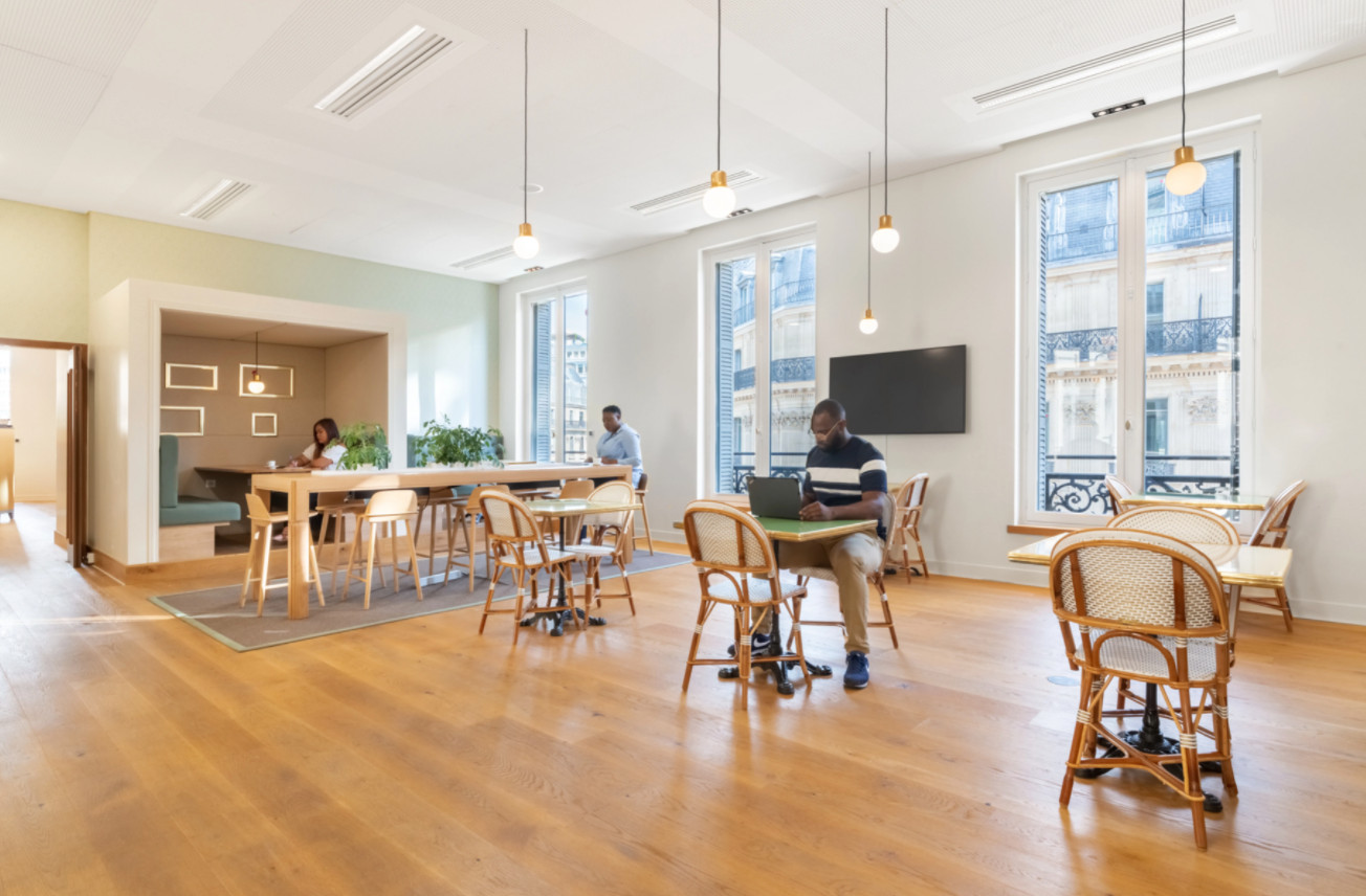 
                                                Location
                                                 Location Bureaux Paris 75009
